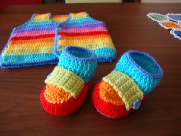 Baby set (vest and boots) pattern